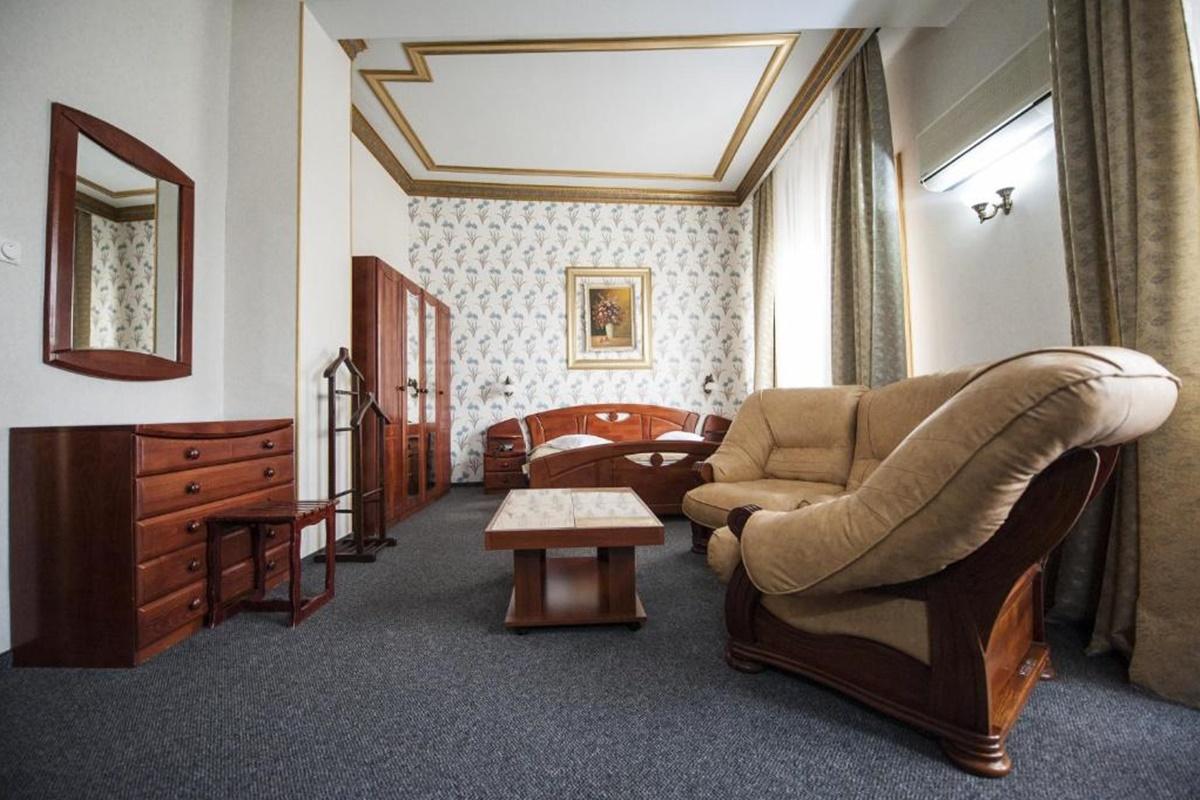 Bucharest Comfort Suites Hotel Экстерьер фото